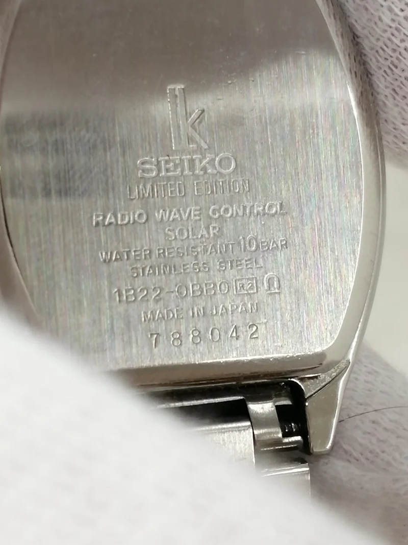 SEIKO LUKIA Solar-Armbanduhr 1B22-OBBO