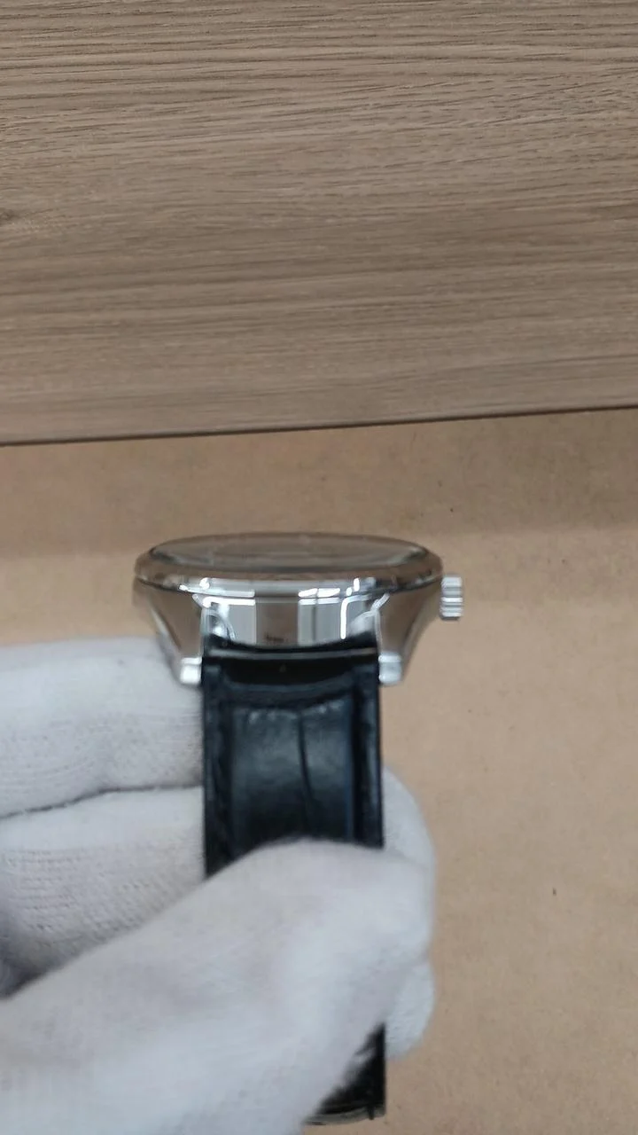 SEIKO Quarz-Armbanduhr mit Batteriebetrieb 5M84-0AB0