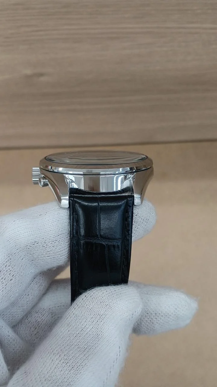 SEIKO Quarz-Armbanduhr mit Batteriebetrieb 5M84-0AB0