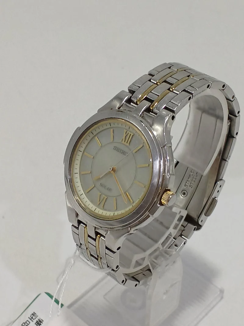 SEIKO Solar-Armbanduhr V181-0AK0