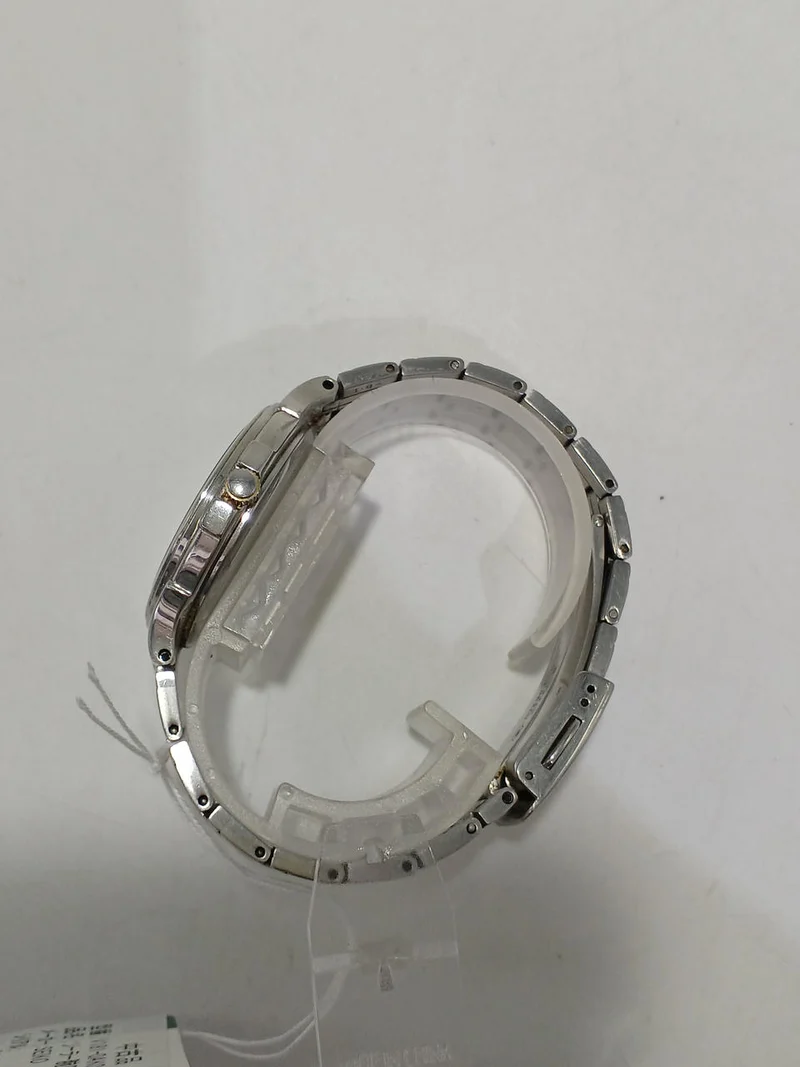 SEIKO Solar-Armbanduhr V181-0AK0