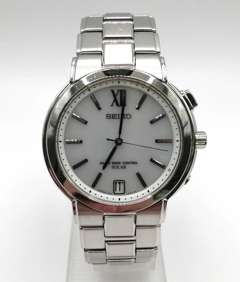SEIKO Solar-Armbanduhr 7B42-0AA0