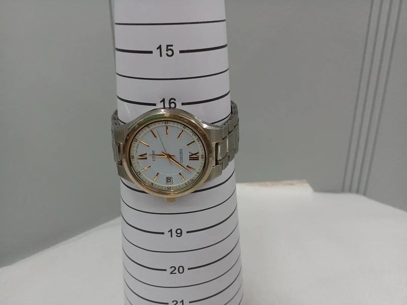 SEIKO Solaruhr 7B24-0AX0