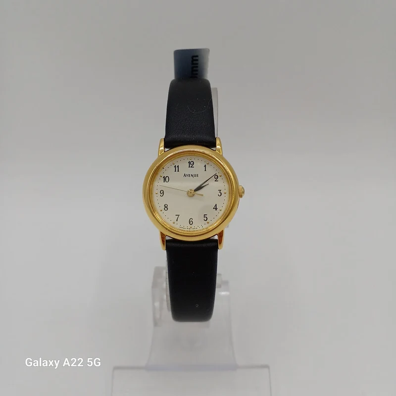 SEIKO Quarz-Armbanduhr AVENUE 1F21-0010