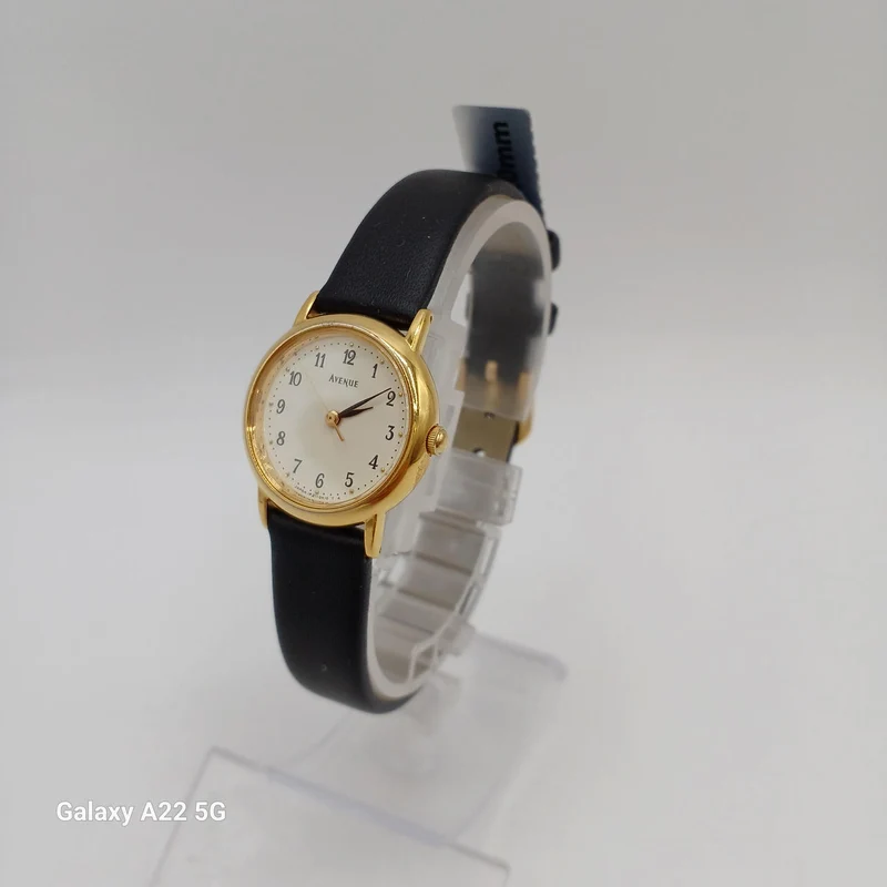 SEIKO Quarz-Armbanduhr AVENUE 1F21-0010
