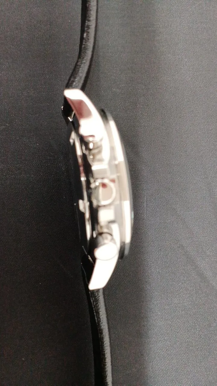 SEIKO Da es sich um einen hochpreisigen Artikel handelt, ist vor dem Kauf ein Identitätsnachweis erforderlich. 8T67-00X0