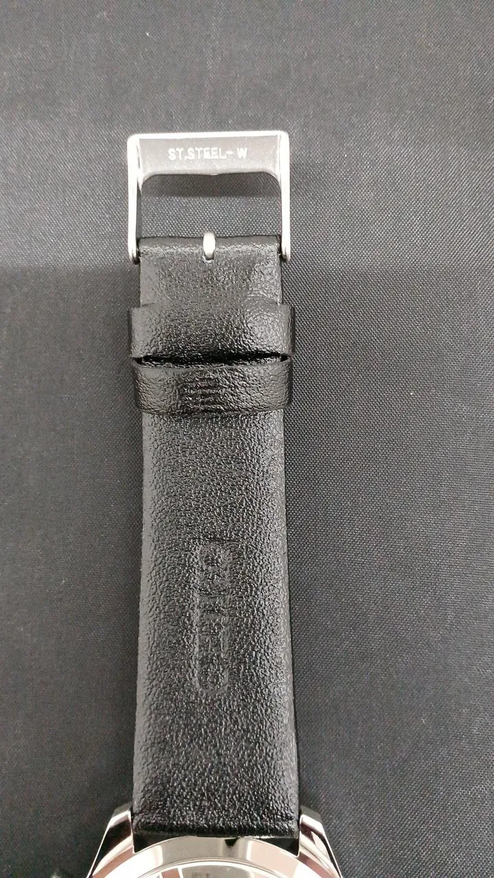 SEIKO Da es sich um einen hochpreisigen Artikel handelt, ist vor dem Kauf ein Identitätsnachweis erforderlich. 8T67-00X0