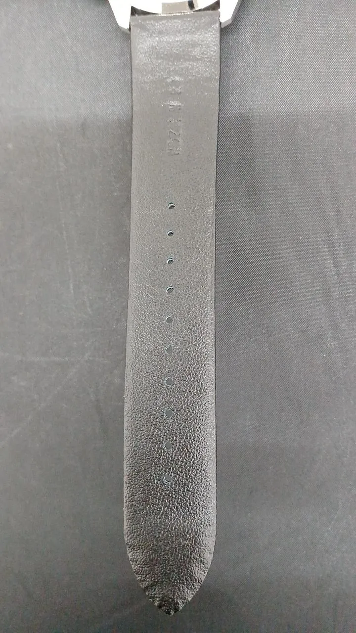 SEIKO Da es sich um einen hochpreisigen Artikel handelt, ist vor dem Kauf ein Identitätsnachweis erforderlich. 8T67-00X0