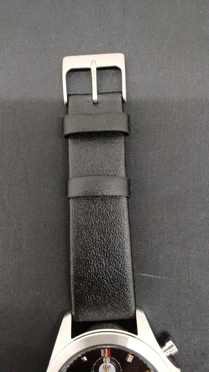SEIKO Da es sich um einen hochpreisigen Artikel handelt, ist vor dem Kauf ein Identitätsnachweis erforderlich. 8T67-00X0