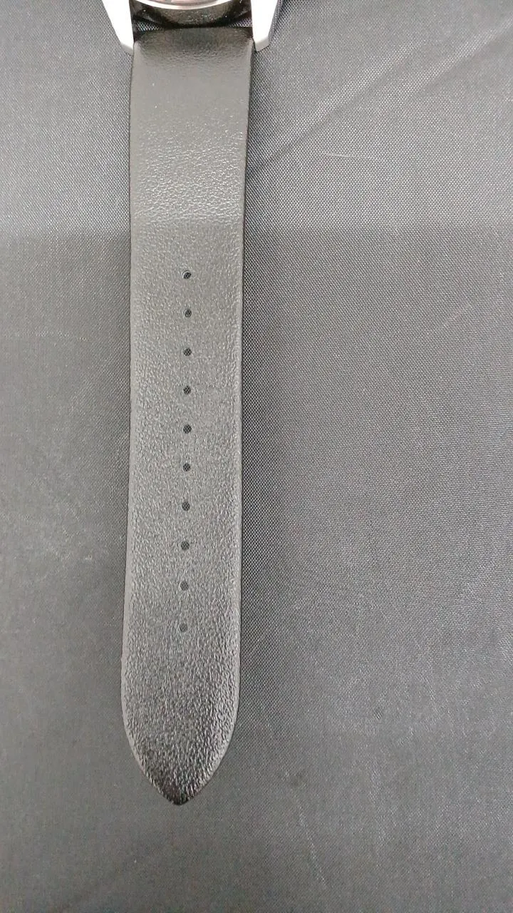SEIKO Da es sich um einen hochpreisigen Artikel handelt, ist vor dem Kauf ein Identitätsnachweis erforderlich. 8T67-00X0