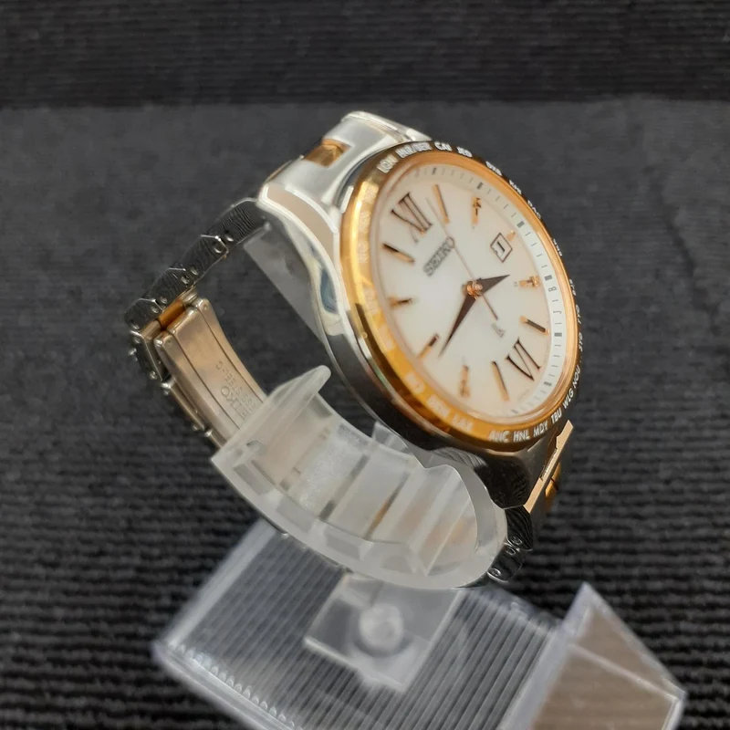 SEIKO Solar-Funkuhr 1B35-0AB0