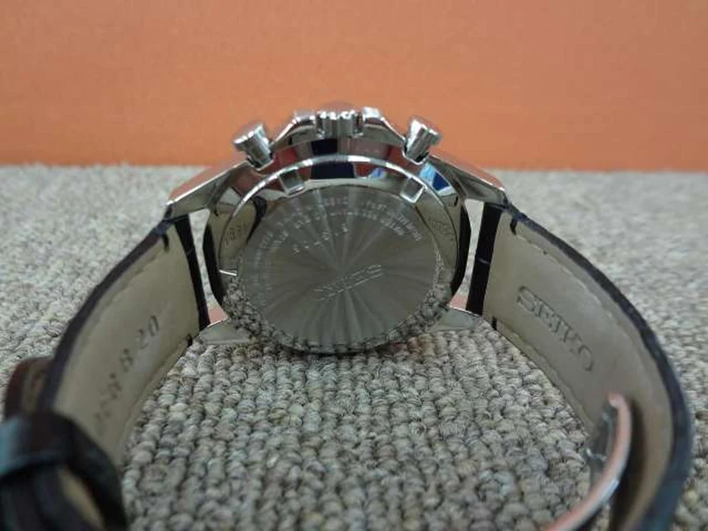 SEIKO Quarz-Analog-Armbanduhr 8T63-00D0