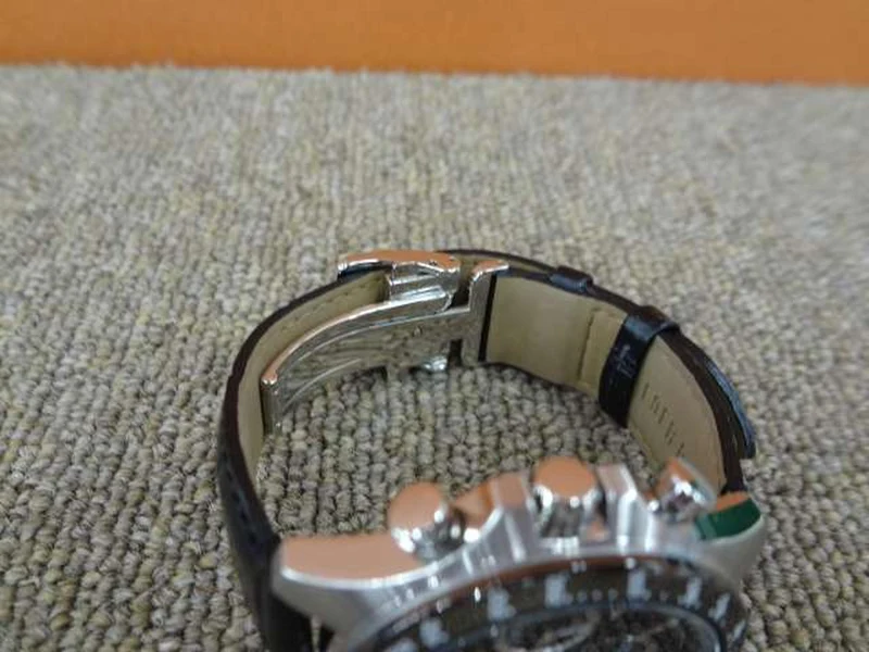SEIKO Quarz-Analog-Armbanduhr 8T63-00D0