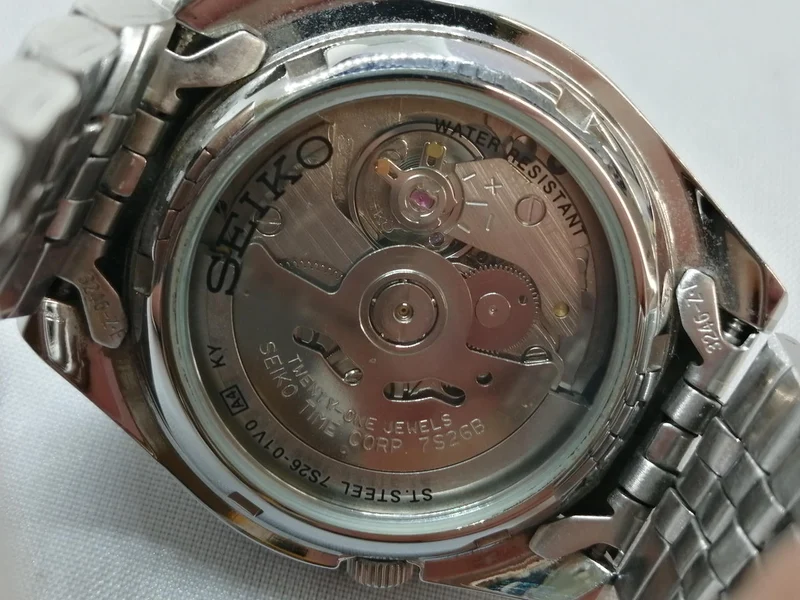 SEIKO 5 Automatik-Armbanduhr 7S26-01V0