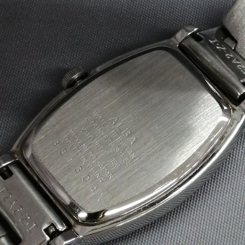 SEIKO Solar-Quarz-Armbanduhr V117-OBFO