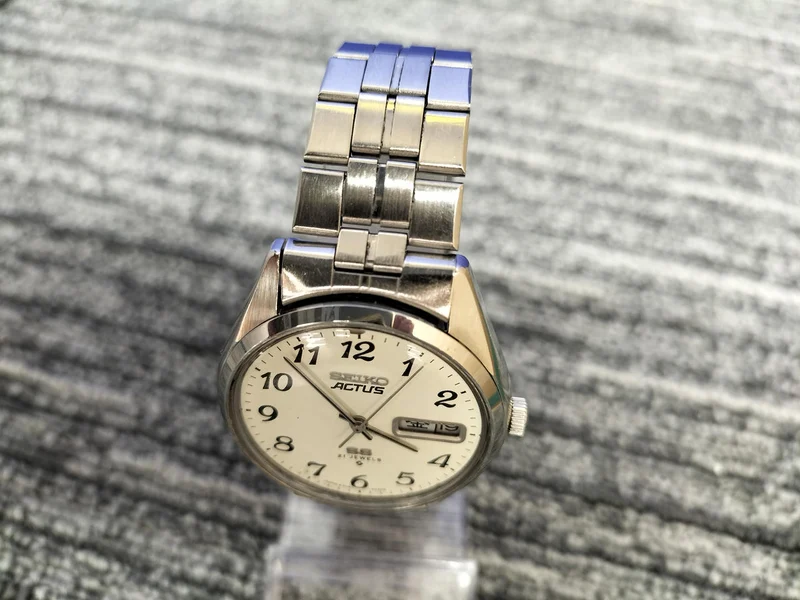 [SCHROTT] SEIKO [Keine Garantie, wie besehen] Automatikuhr 6306-7010