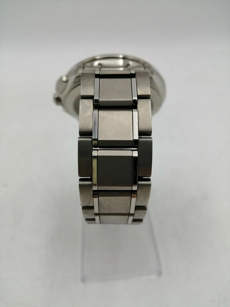 SEIKO Funkgesteuerte Solar-Armbanduhr 8B63-0AV0