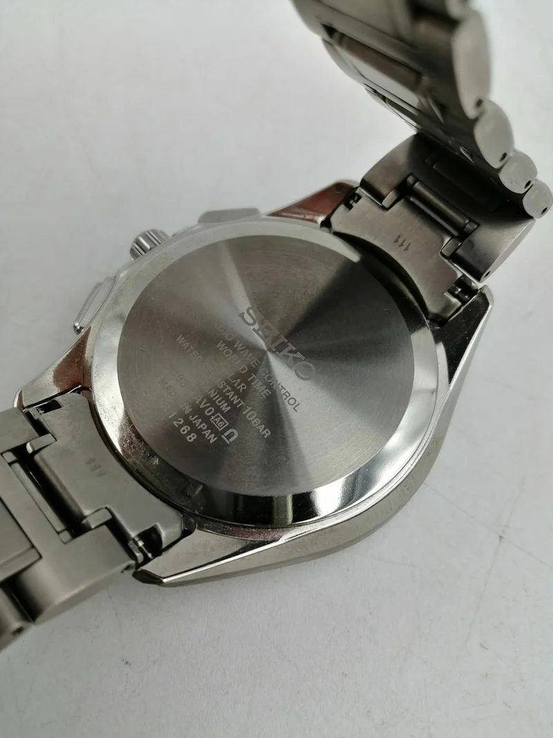 SEIKO Funkgesteuerte Solar-Armbanduhr 8B63-0AV0