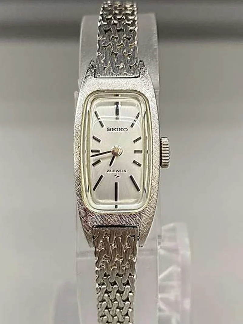 [SCHROTT] SEIKO Damen-Armbanduhr mit Handaufzug (23 Steine) 1520-3530
