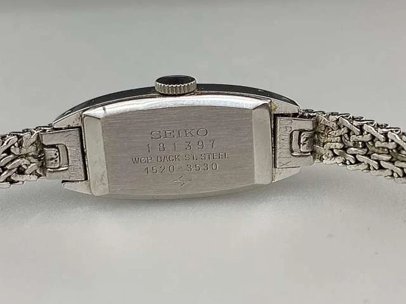 [SCHROTT] SEIKO Damen-Armbanduhr mit Handaufzug (23 Steine) 1520-3530