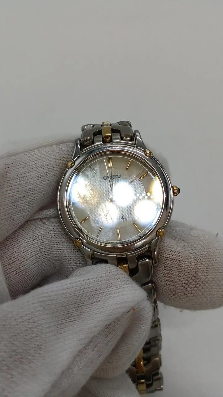 SEIKO Quarz-Armbanduhr, defekt, Schrott, 8J41-6068