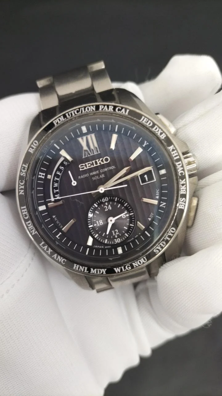 SEIKO Radio Solar 8B54-0AW0