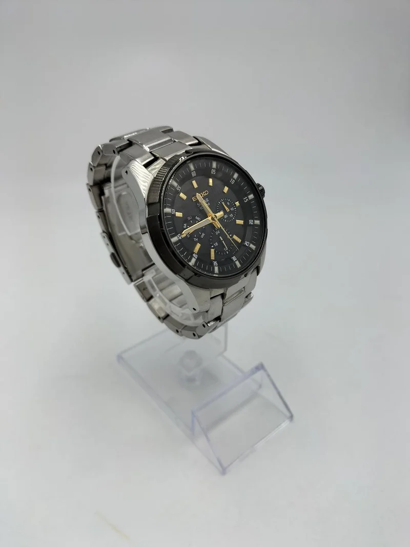 SEIKO Solar-Armbanduhr V14J-0BK0