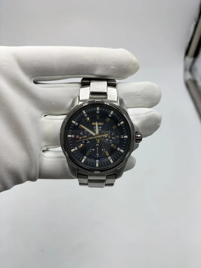 SEIKO Solar-Armbanduhr V14J-0BK0