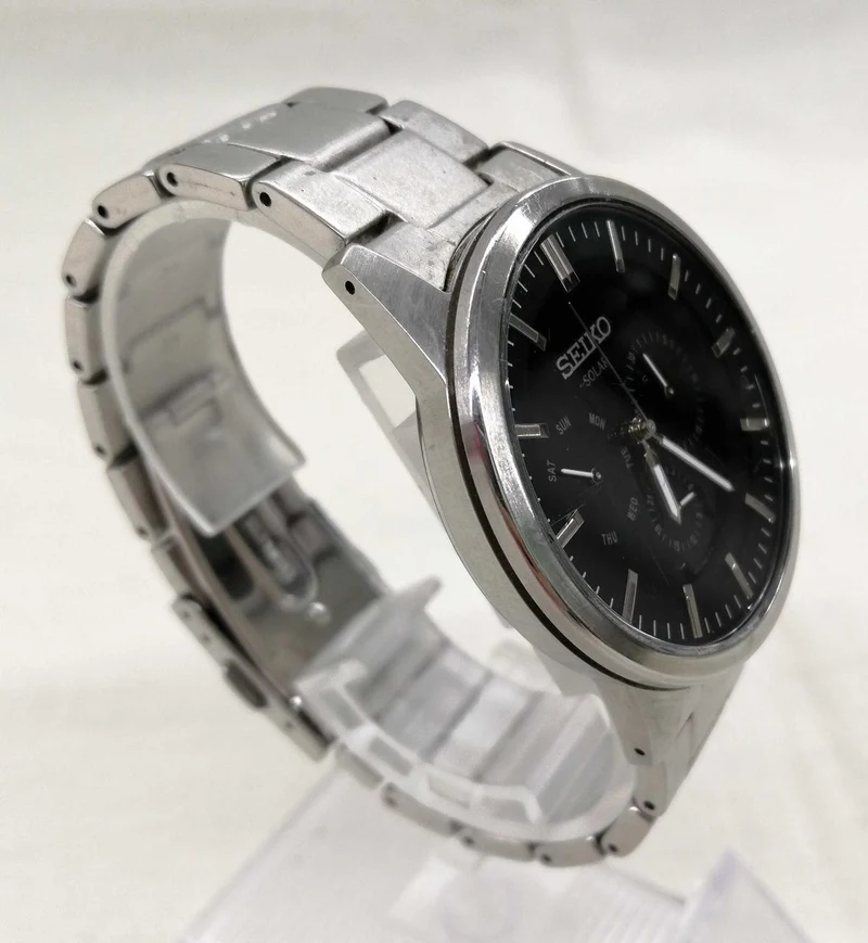 SEIKO Solar-Armbanduhr V14J-0AX0