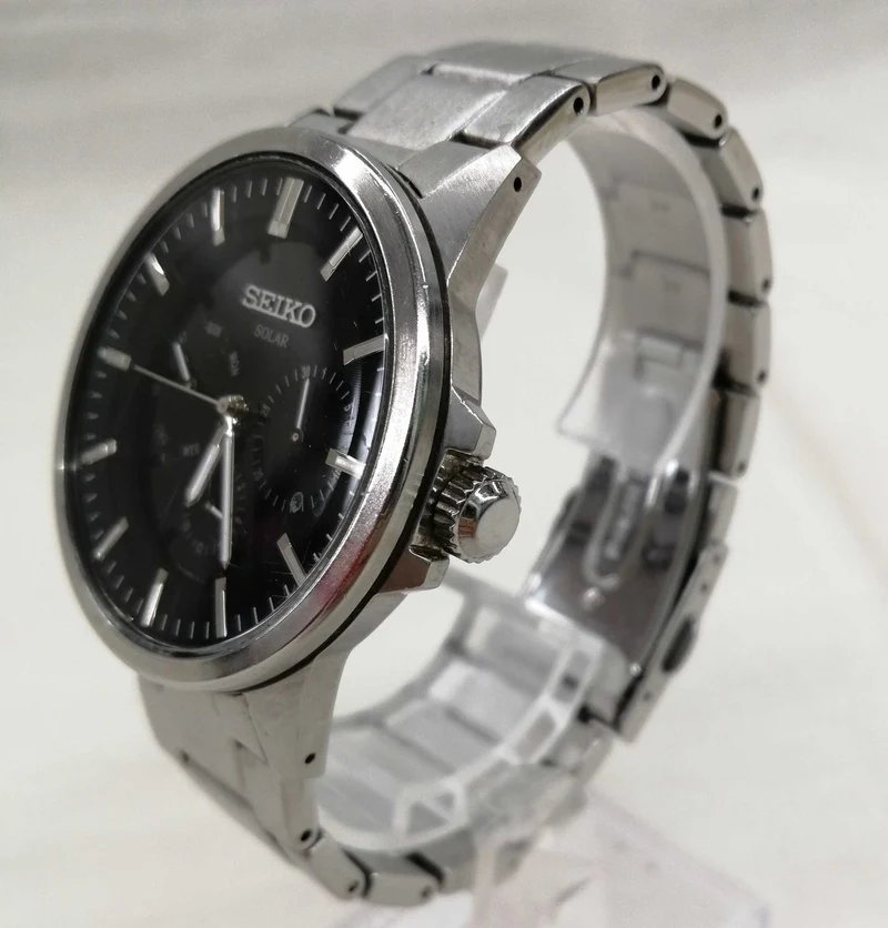 SEIKO Solar-Armbanduhr V14J-0AX0