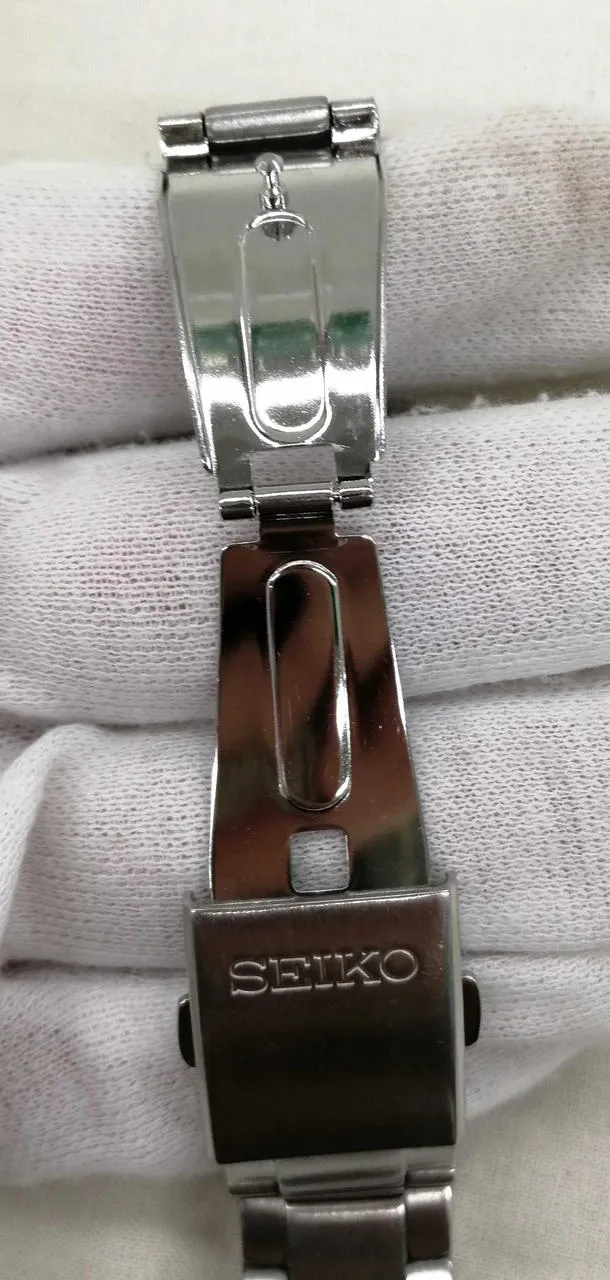 SEIKO Solar-Armbanduhr V14J-0AX0