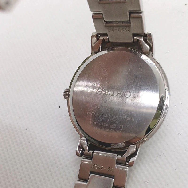 SEIKO SOLAR VI18-0AD0