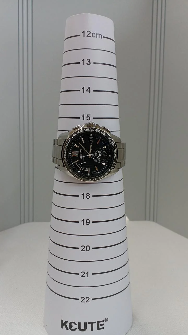 SEIKO Solar-Funkarmbanduhr 8B54-0AW0