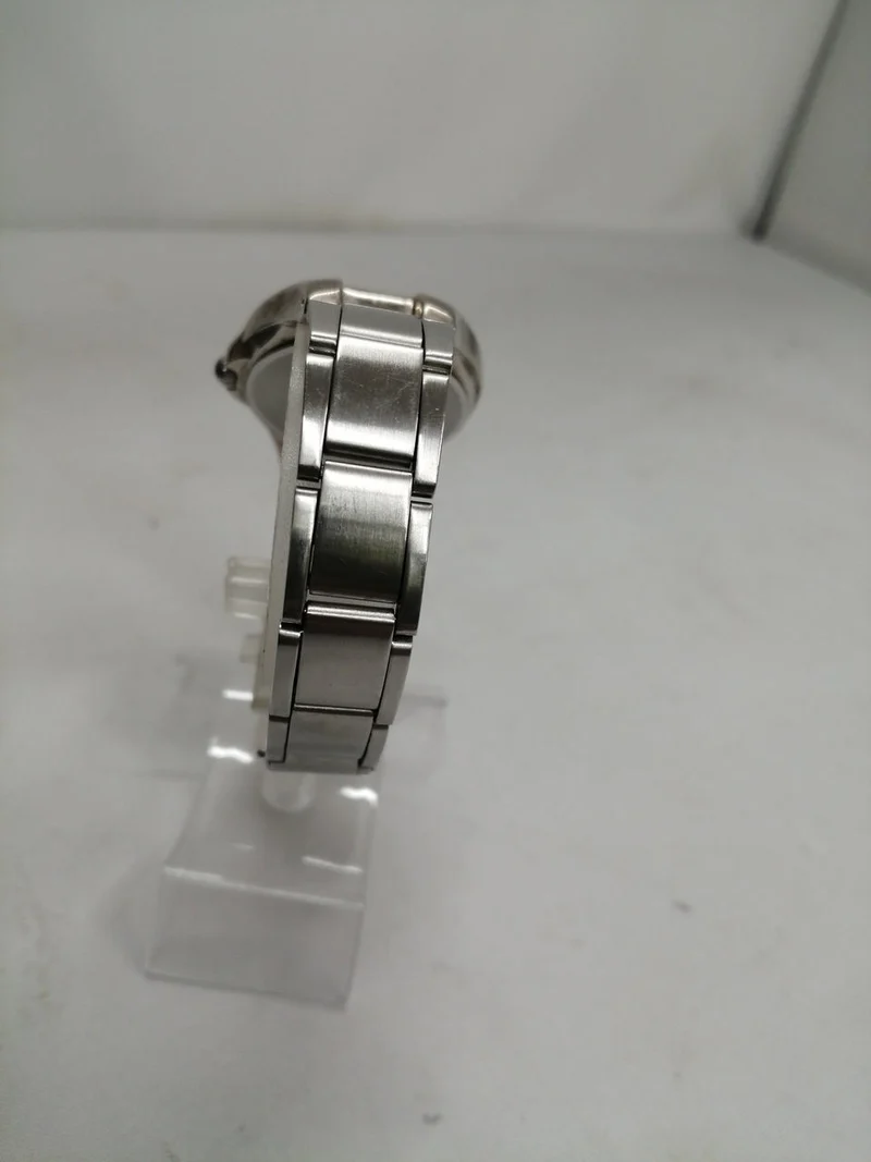 SEIKO Quarz-Armbanduhr V33J-5A00