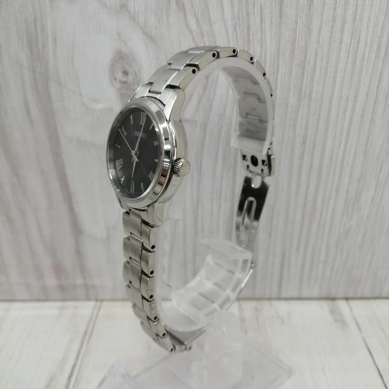 SEIKO Solar V131-0AF0