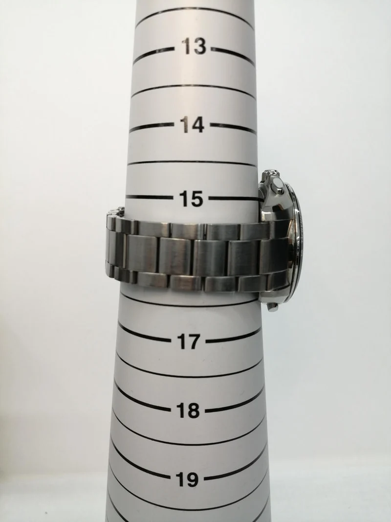SEIKO Quartz 8B82-0AL0