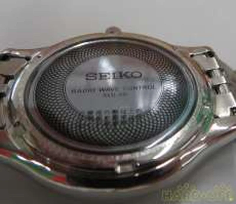 SEIKO DOLCE Funkgesteuerte Solar-Armbanduhr SAD2081