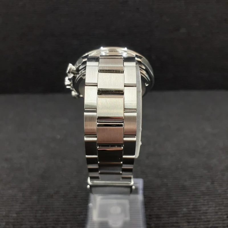 SEIKO Solar-Armbanduhr V175-0FD0
