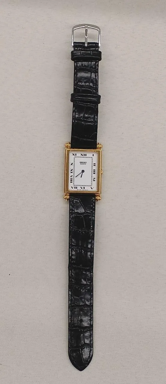 SEIKO Quadratische Quarz-Armbanduhr 7N00-F020