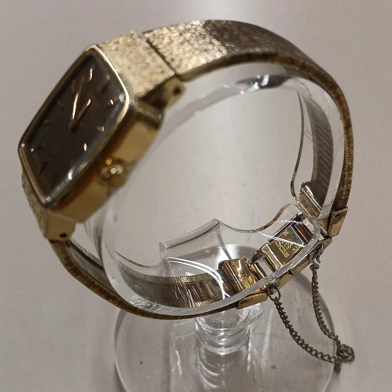 SEIKO Quartz 4720-3040