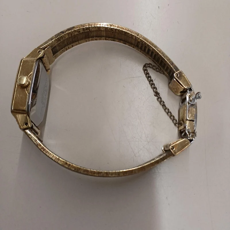 SEIKO Quartz 4720-3040