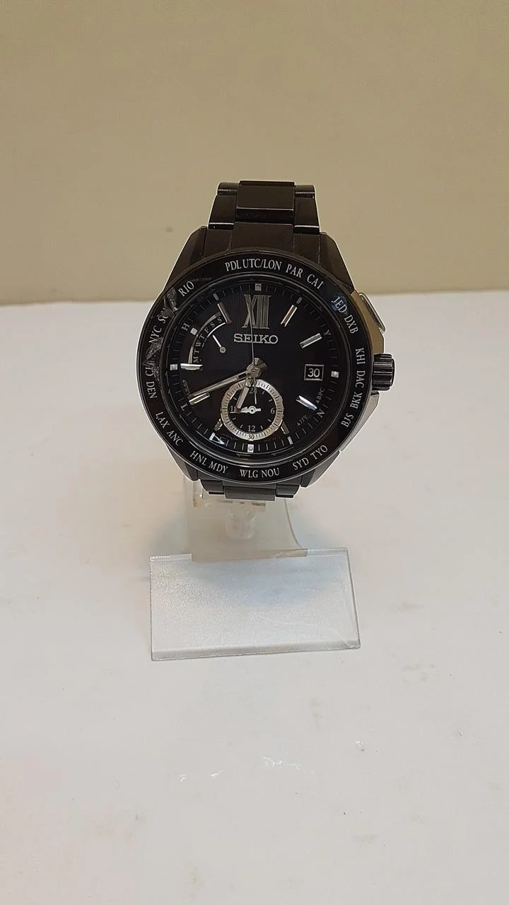 SEIKO Quarz (Batterie) Typ 8B54-0AK0