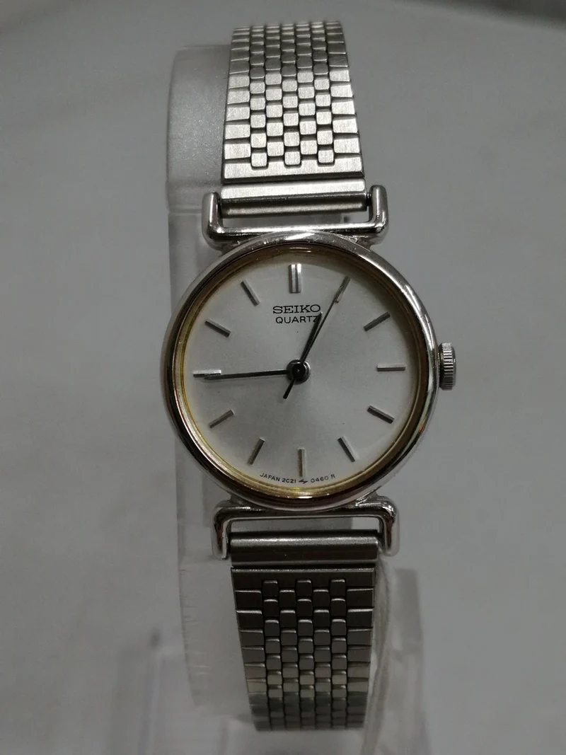 SEIKO Quarz-Armbanduhr 2C21-0110