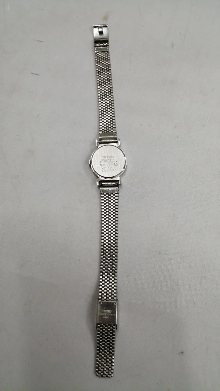 SEIKO Quarz-Armbanduhr 2C21-0110