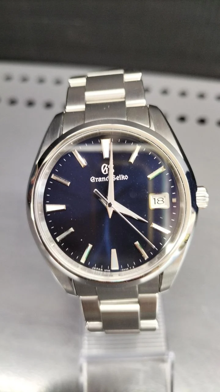 GRAND SEIKO Quarz-Analog-Armbanduhr SGBP013