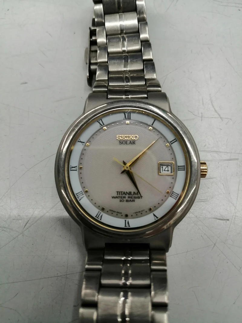 SEIKO Solar-Armbanduhr 5K22-0A10