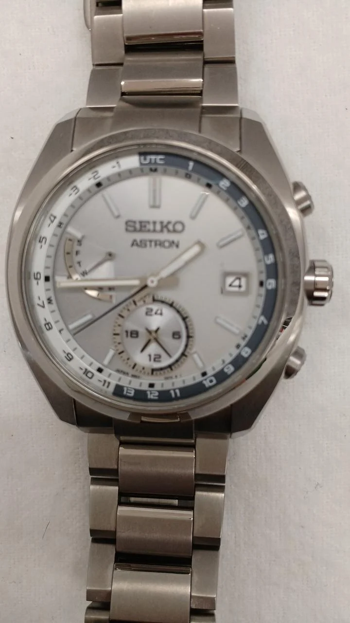 SEIKO Solar Funkgesteuerte Quarzuhr ASTRON 8B63-0BA0