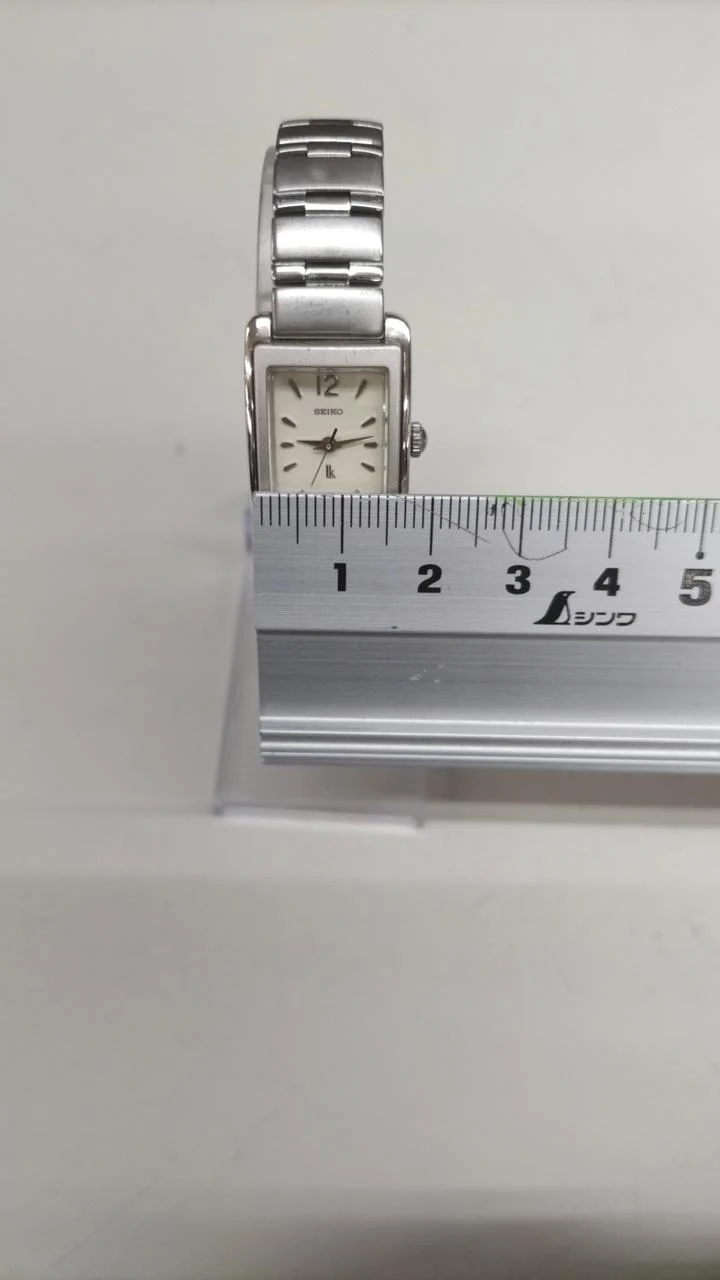 SEIKO Quartz 1F21-5D10
