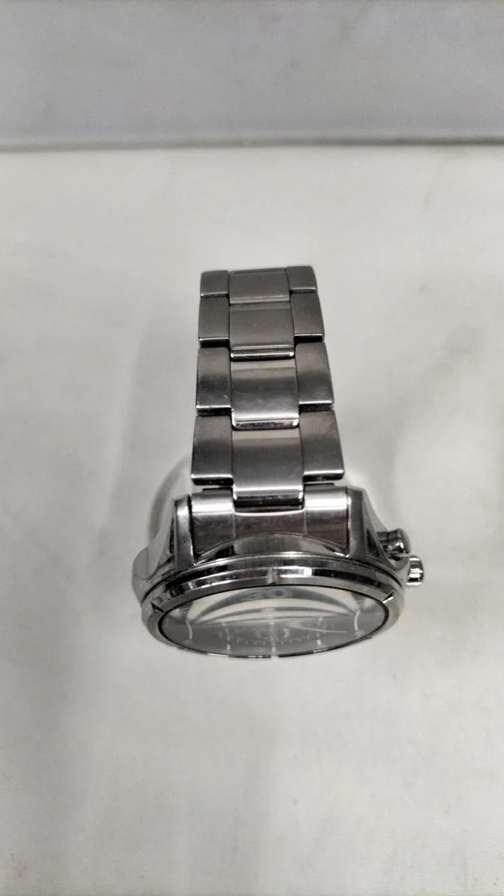 SEIKO Analog Solar V176-0AE0