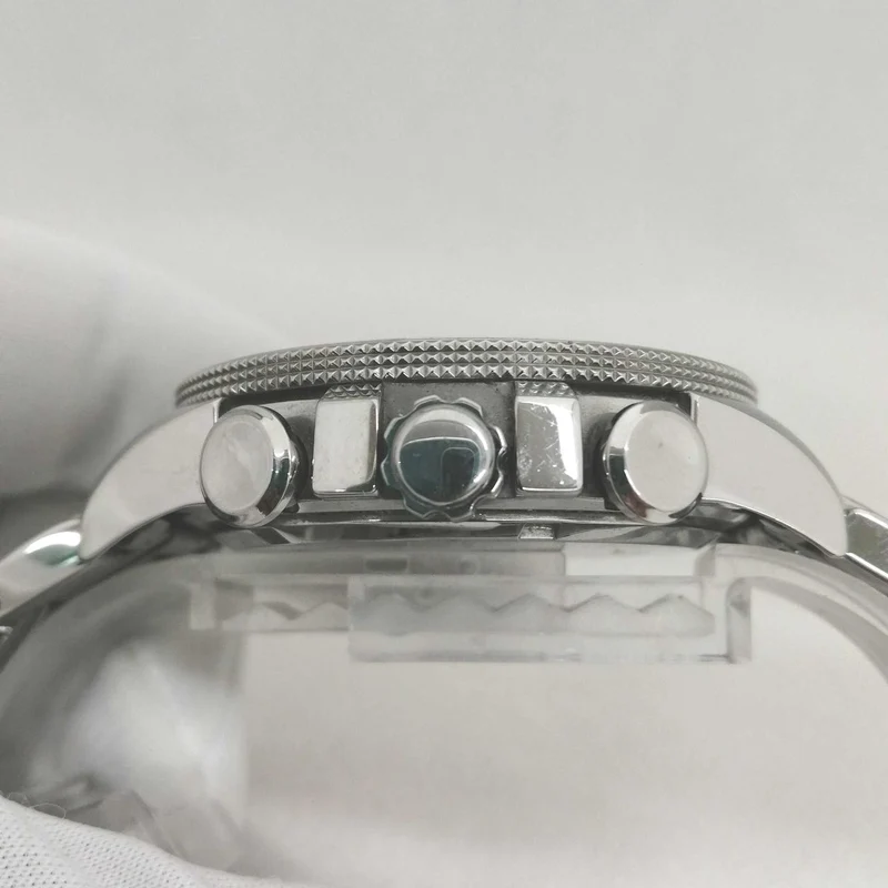 SEIKO Solar-Armbanduhr V195-0AD0
